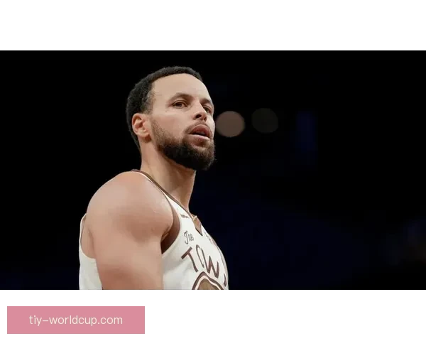 科尔曝库里膝伤 波津自信迎首秀